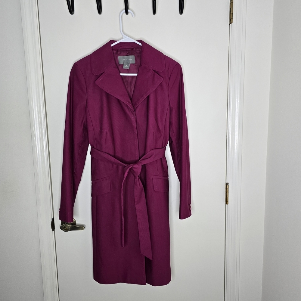 Ann Taylor Magenta Lined Trenchcoat Medium